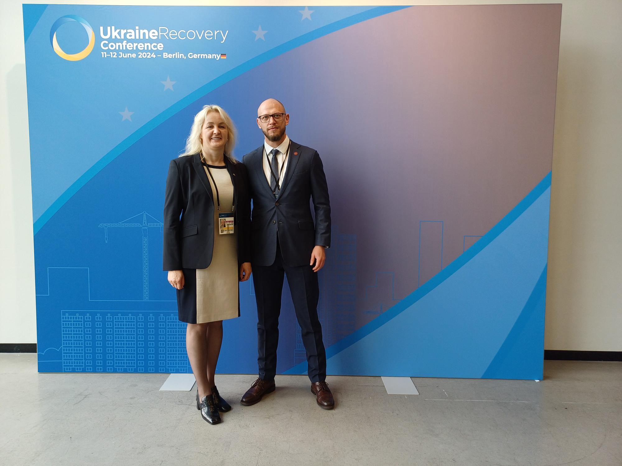 A.Žarnovskis ir L.Kašubienė_CPVA