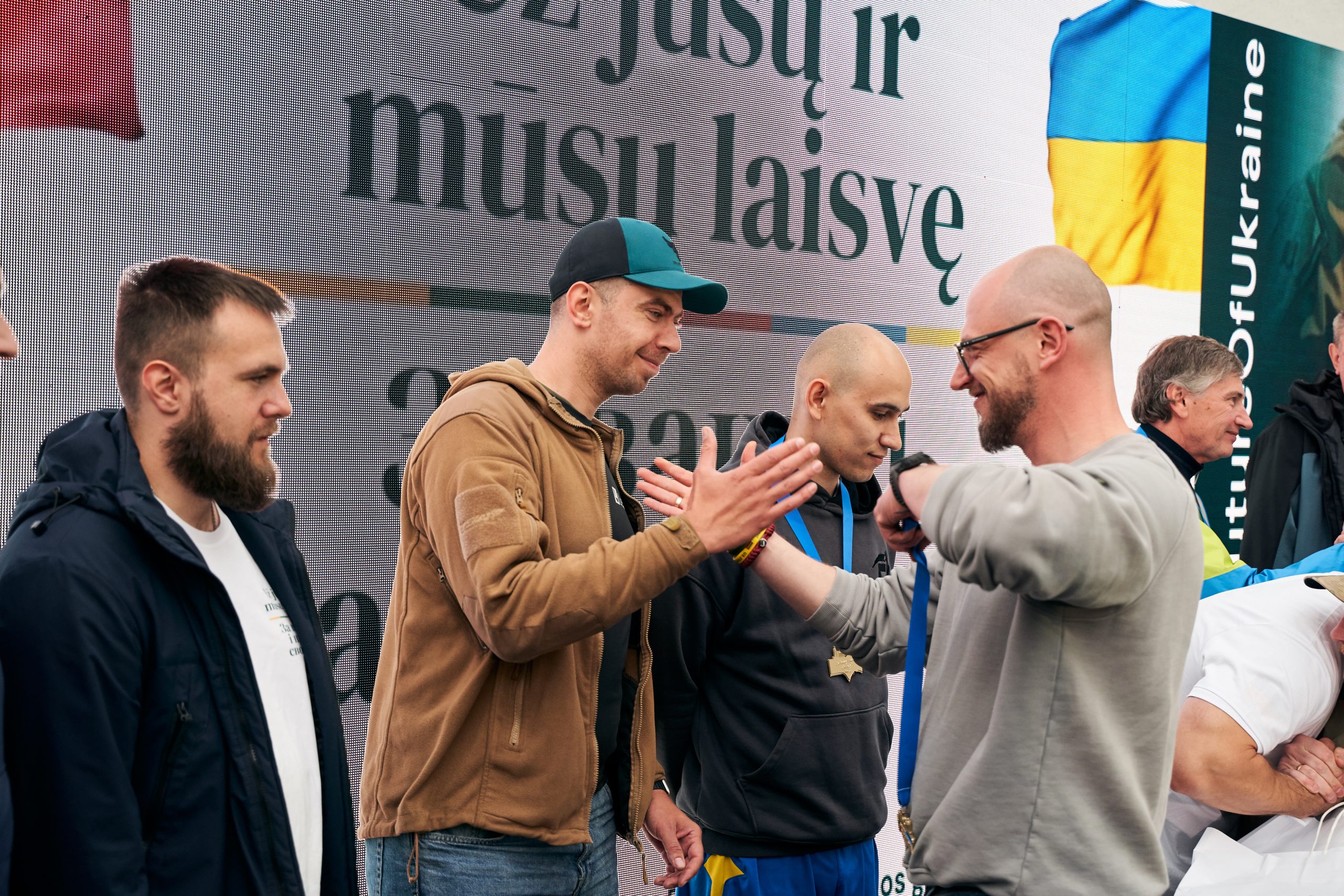 1GR06451