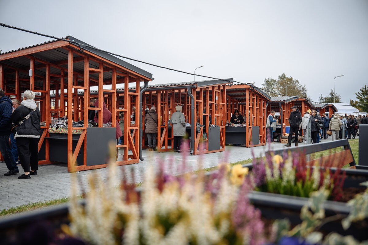 0bb6bcf6ceb71c2a7a4f76ee4adb82de26851e562a92be2795fd18e376ad2f38