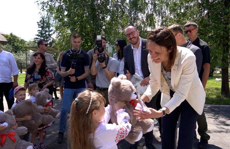 C0030.MP4.09_03_08_47.Still004 (2)